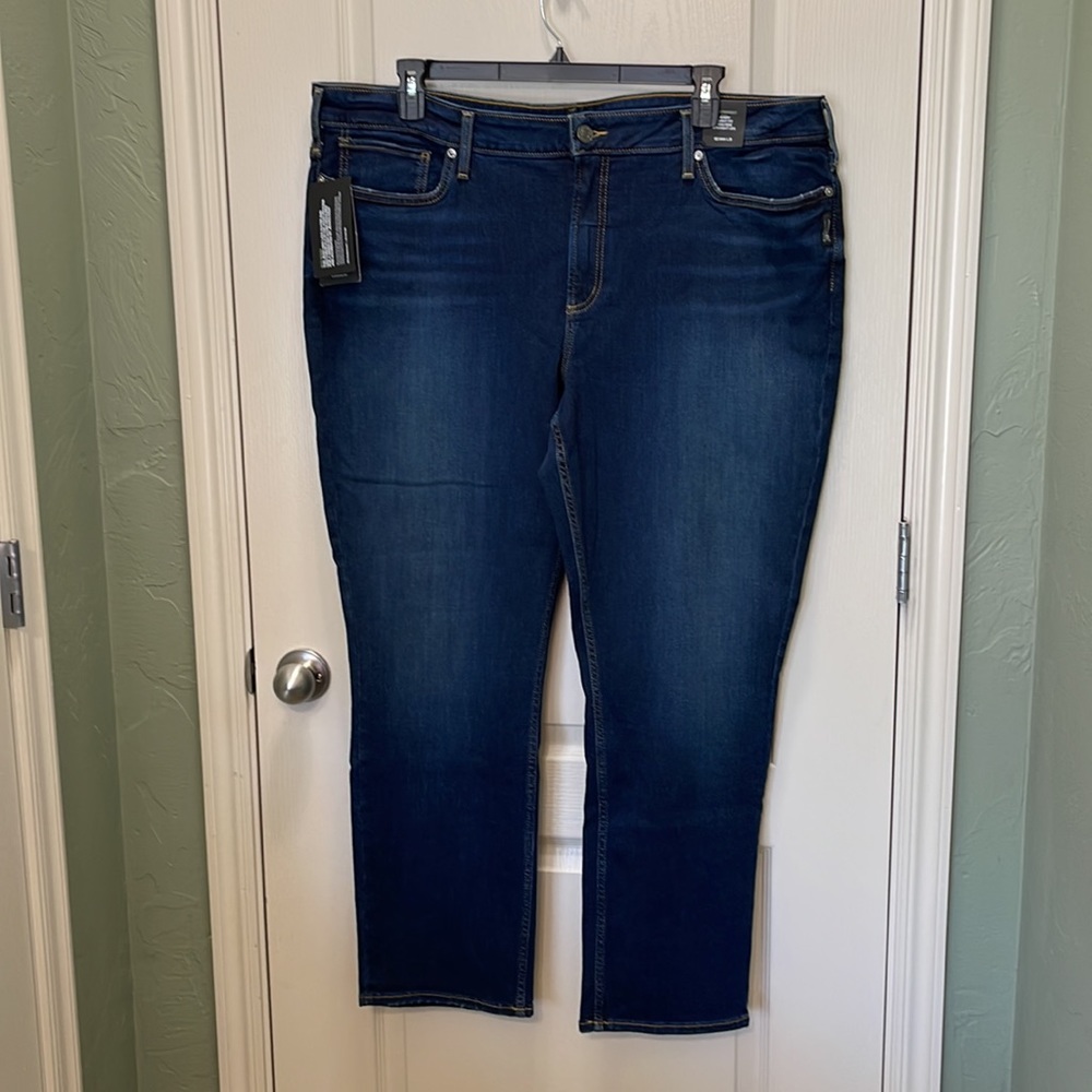 NEW Silver Jeans Co. Avery Curvy Fit High arise Straight Jeans sz 24W L31